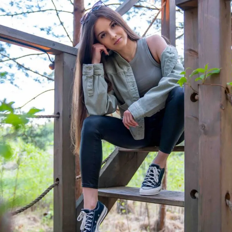 Jessica Rewan photo 5